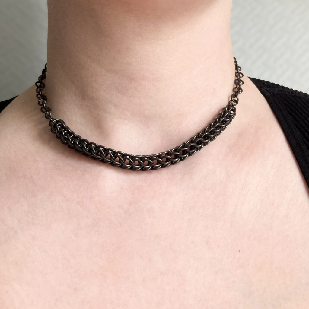 Black Glass titanium necklace